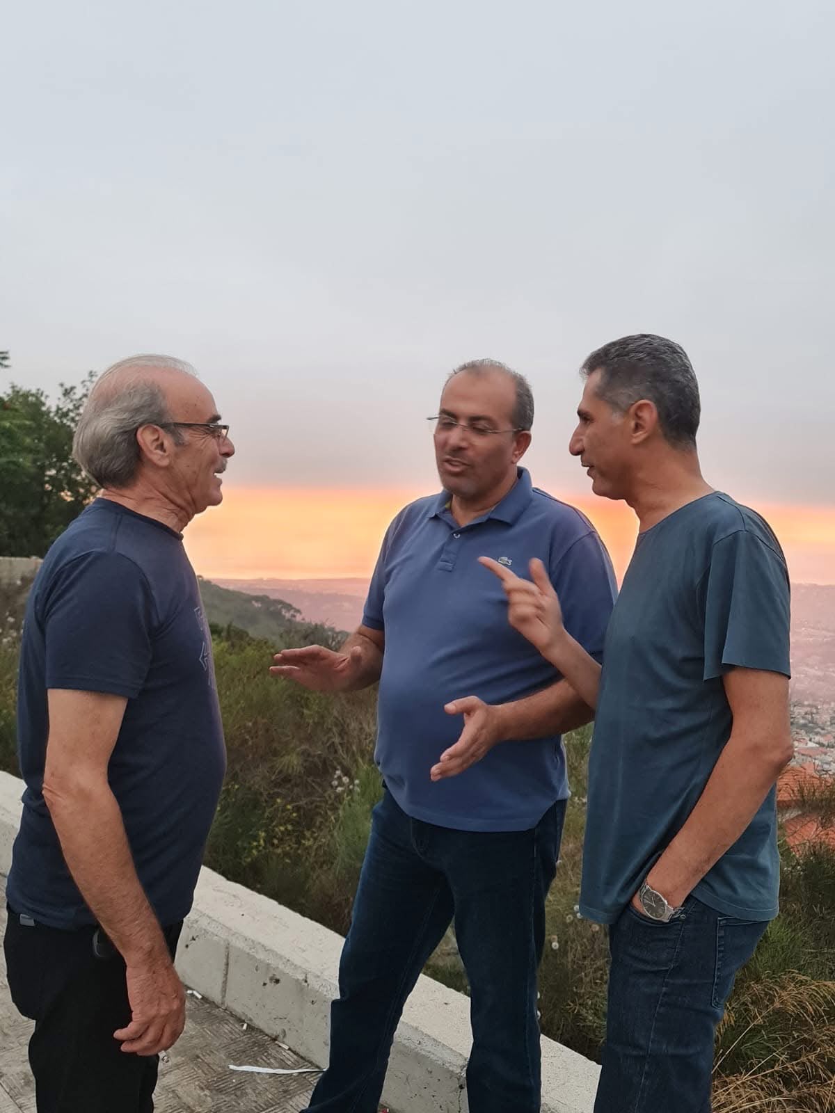 مساءُ بيروت — حديثٌ مع الأصدقاء