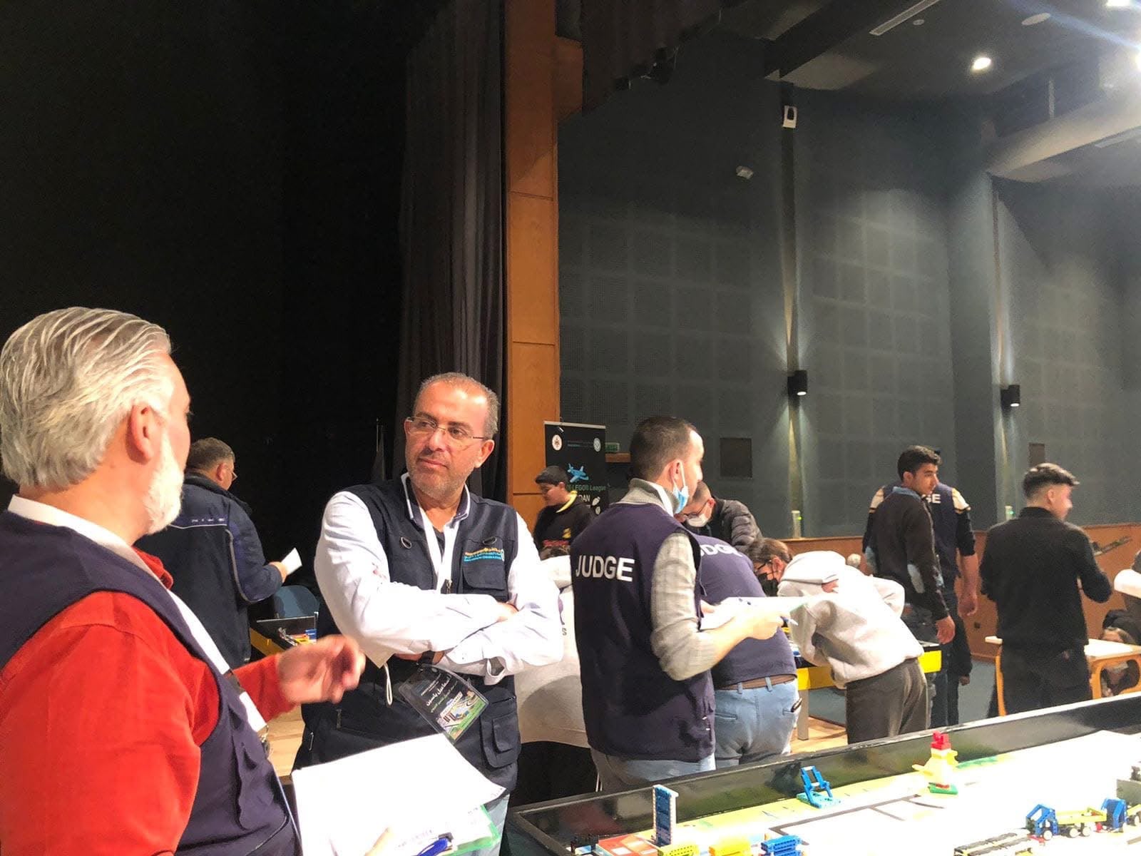 لجنةُ تحكيم — FIRST LEGO League Jordan